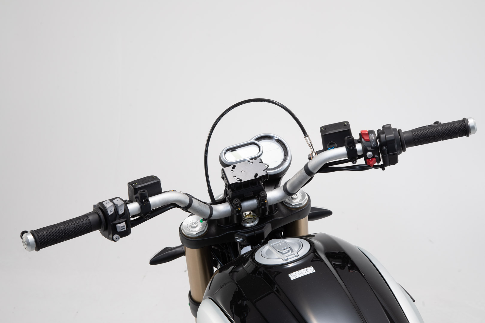 SW-Motech Support GPS - Noir. Ducati Scrambler 1100 Sport (17-).