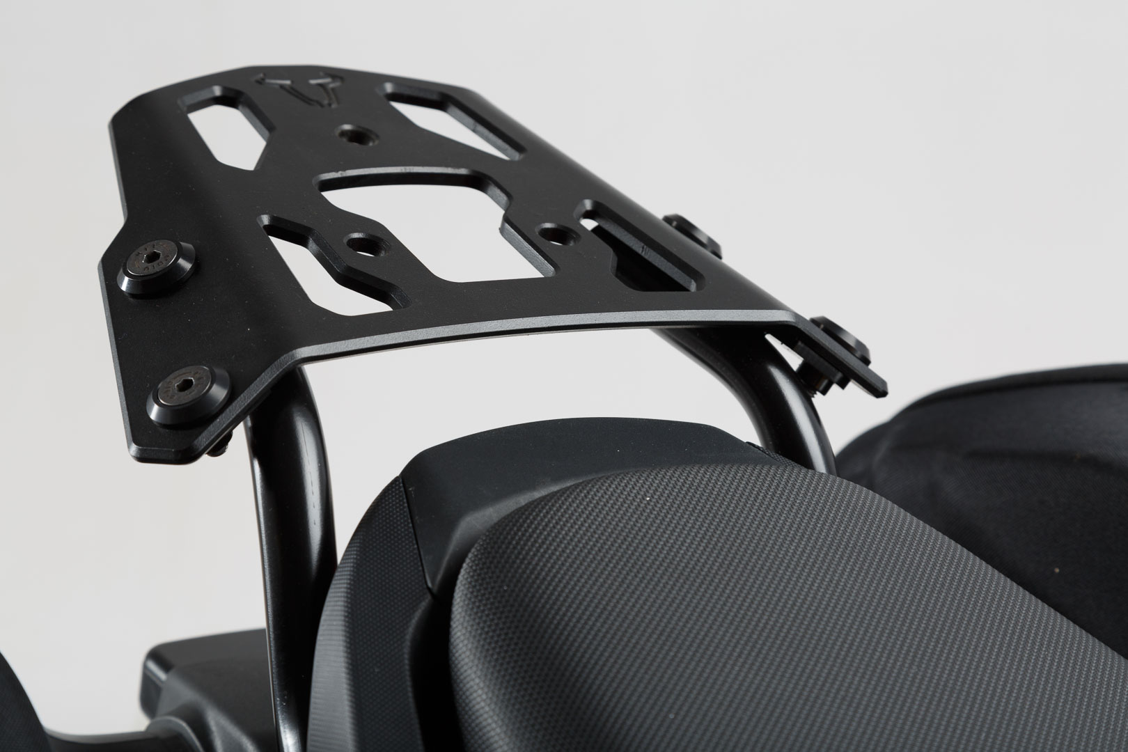 SW-Motech Porte-bagages ALU-RACK - Noir. Honda CB650F (14-) CBR650F... Noir