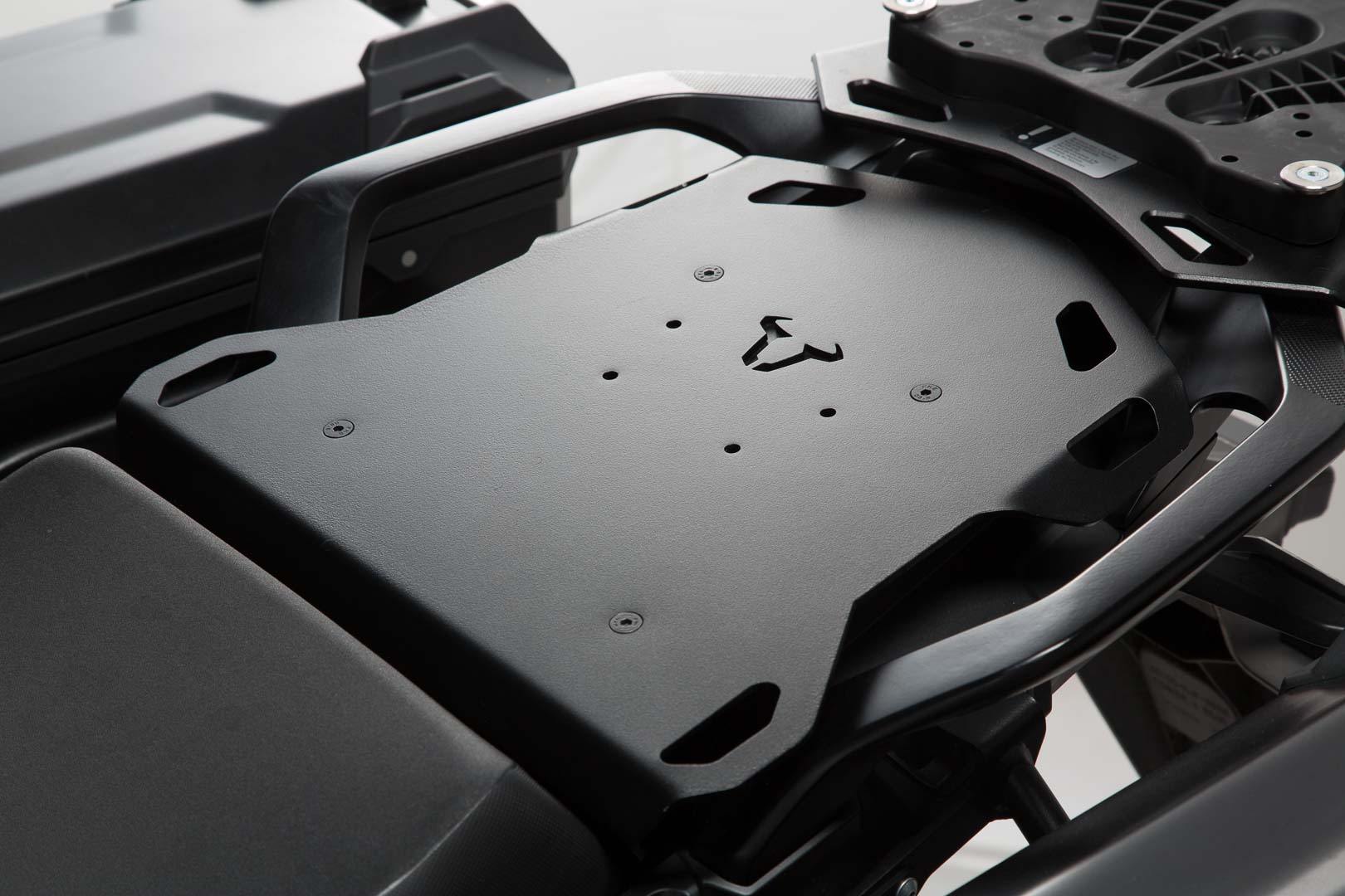 SW-Motech SEAT-RACK - Noir. Honda CRF 1000 L Africa Twin (15-17). Noir