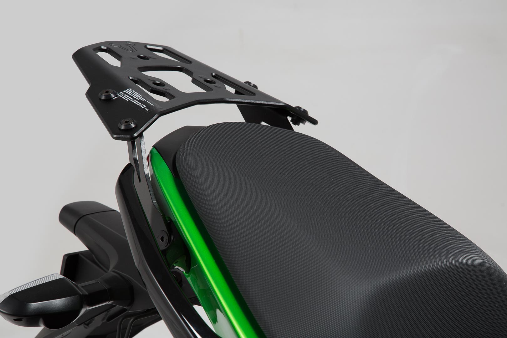 SW-Motech Porte-bagages ALU-RACK - Noir. Kawasaki ER-6 n/f (12-). Noir