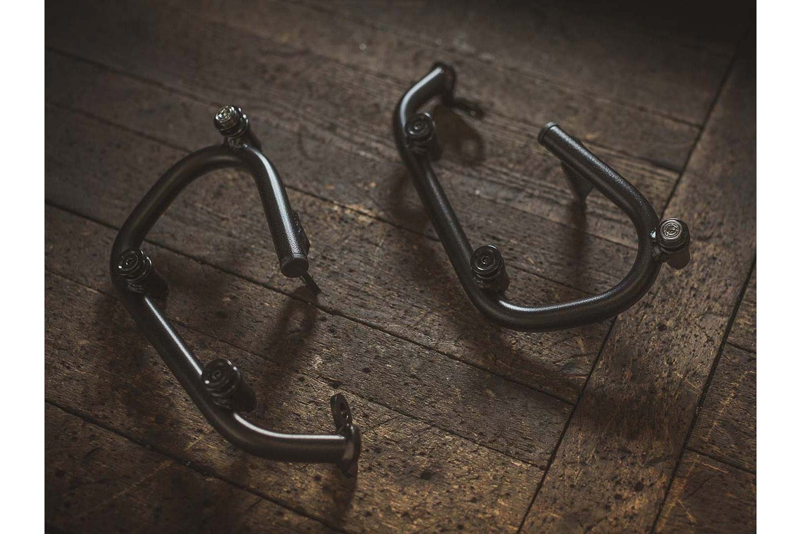 SW-Motech SLC support pour sacoche latérale droit - Thruxton, Bonne...