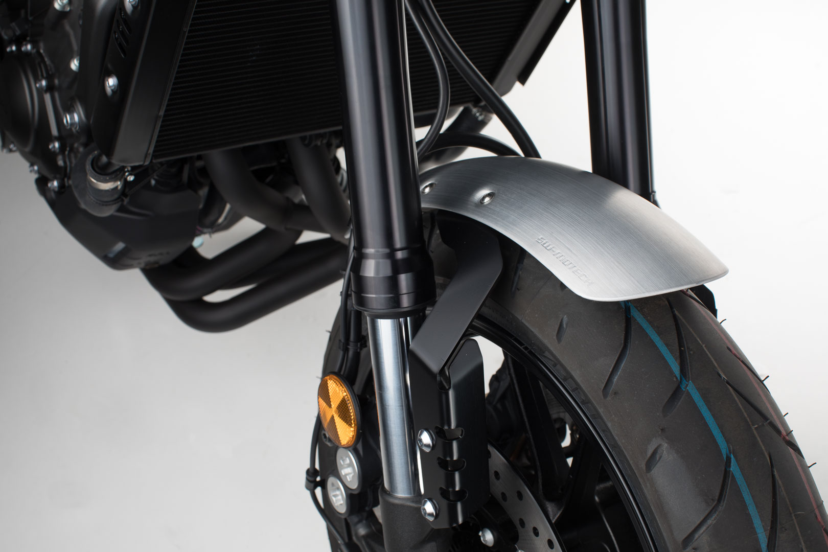 SW-Motech Kit de garde-boue - Gris. Yamaha XSR900 (15-), MT-09/ Tra... Argent