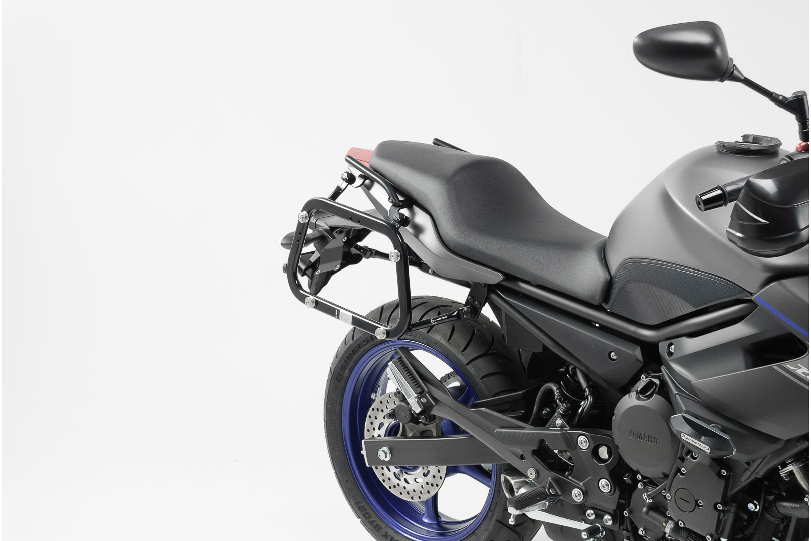 SW-Motech Supports valises EVO - Noir. Yamaha XJ6 (13-).
