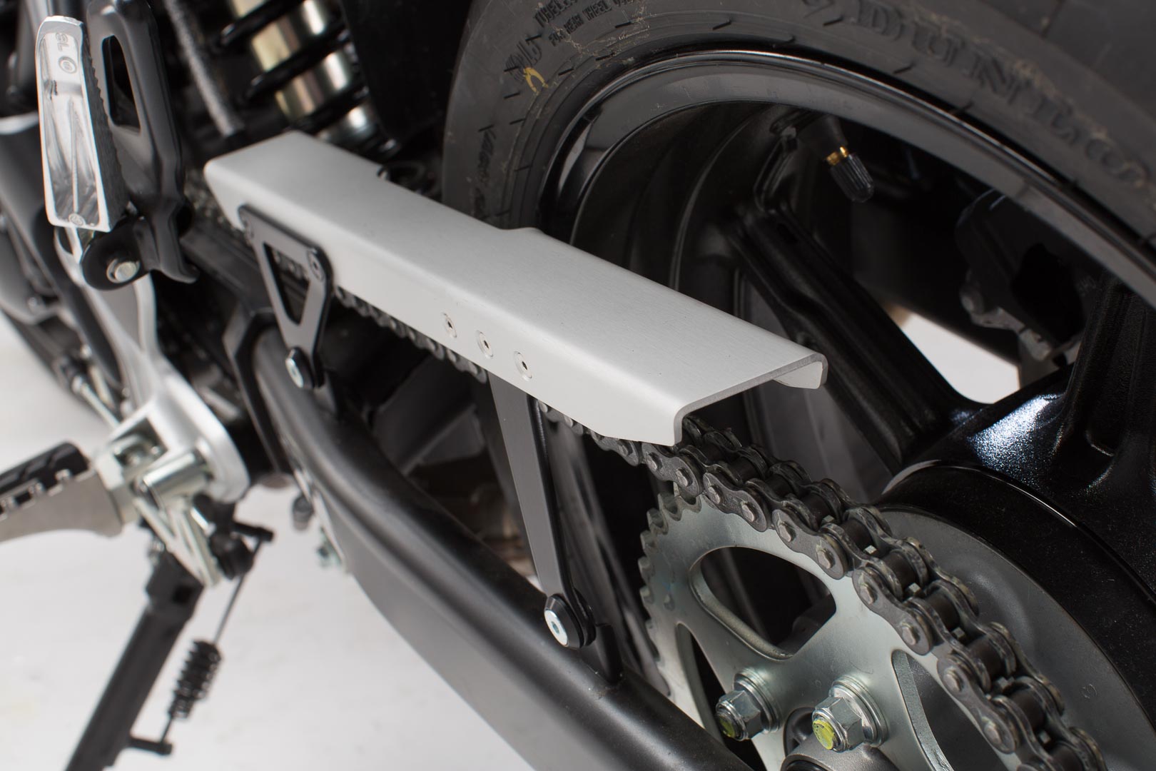 SW-Motech Protection de chaine - Noir/Gris. Suzuki SV650 ABS (15-).