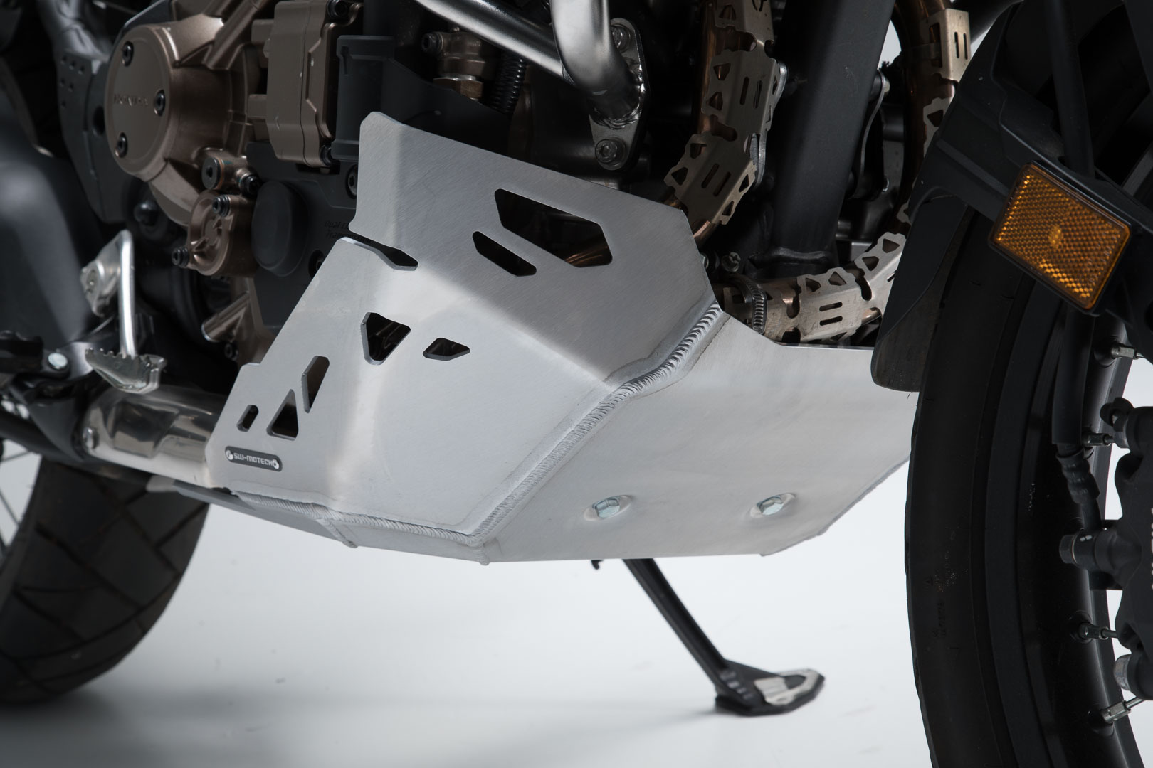 SW-Motech Sabot moteur - Gris. Honda CRF 1000 L Africa Twin (15-). Argent