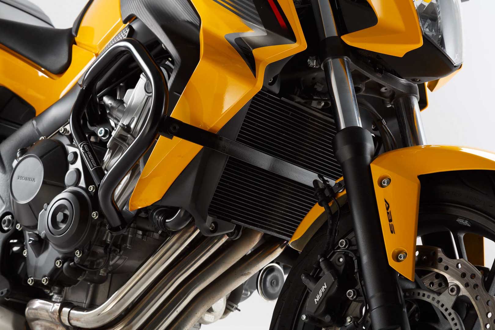 SW-Motech Crashbar - Noir. Honda CB650F (14-) / CB650R (19-).