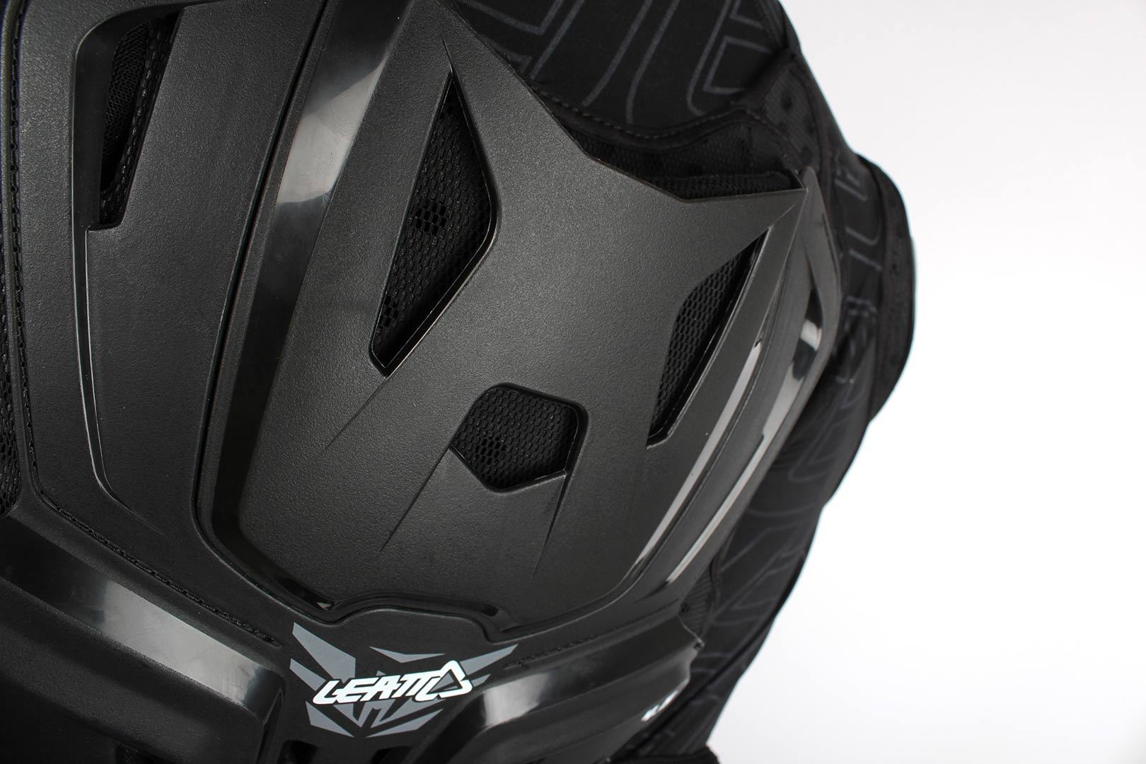 Side view of Leatt 4.5 Body Protector Jacket, black-grey, Size L XL for Men