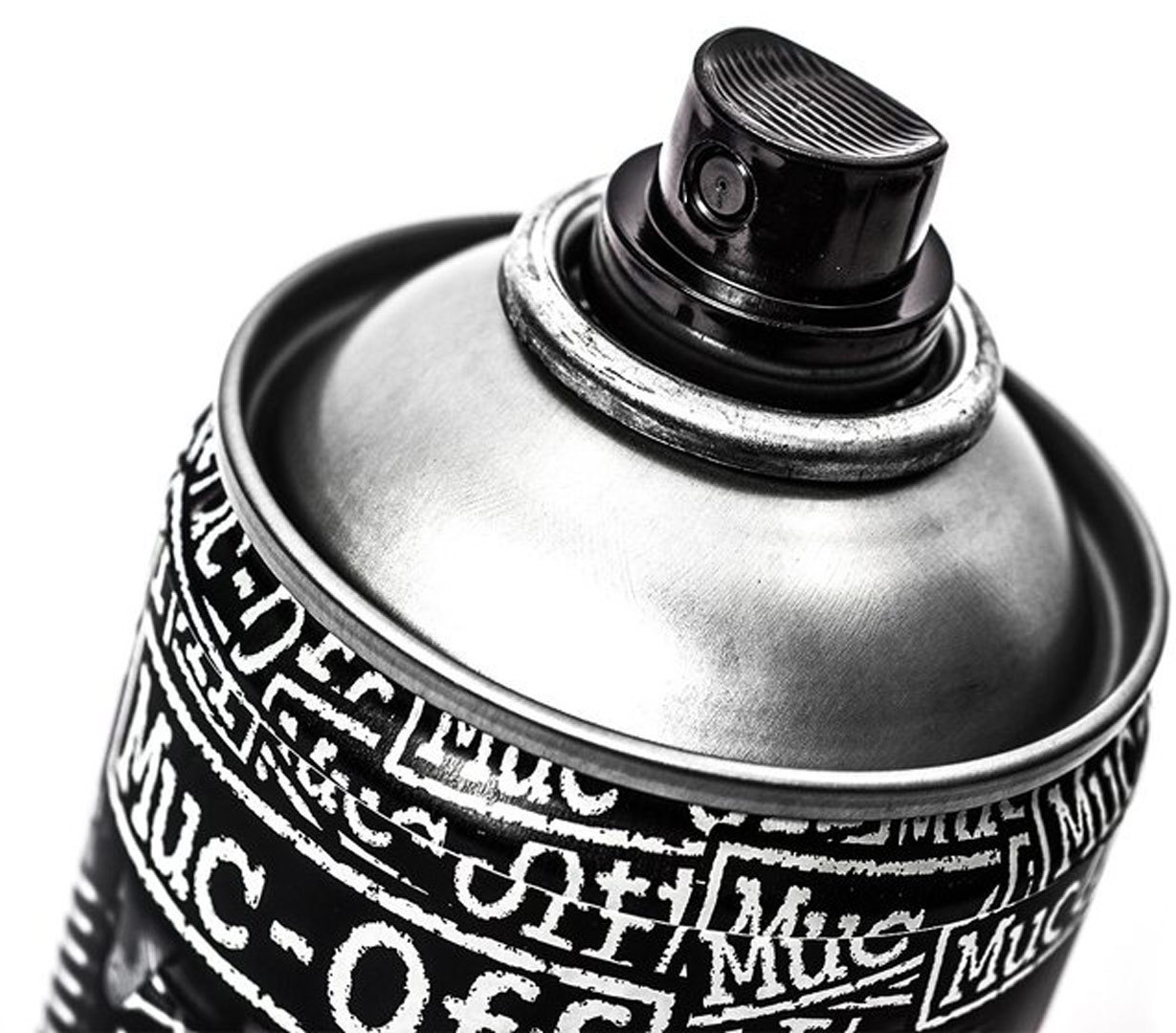 Side view of Muc-Off Speed Polishing Spray for Men