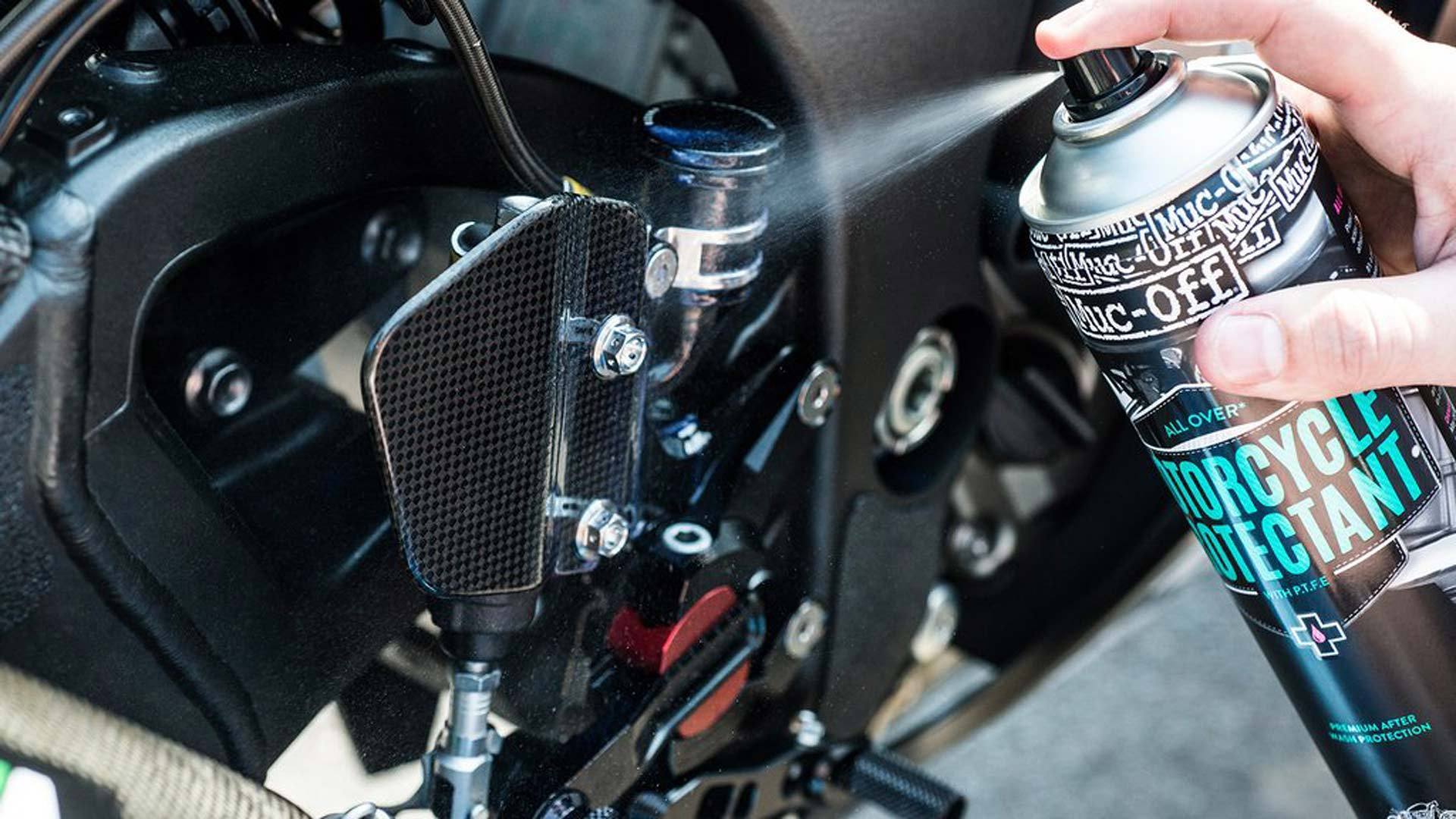 Side view of Muc-Off Motorcycle Duo Care Cleaning Box for Men