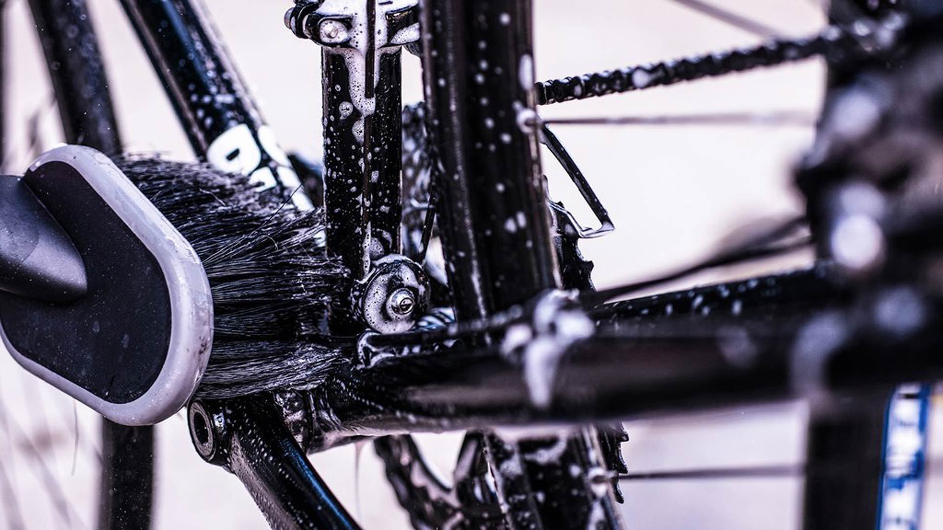 Side view of Muc-Off 3X Brush Set