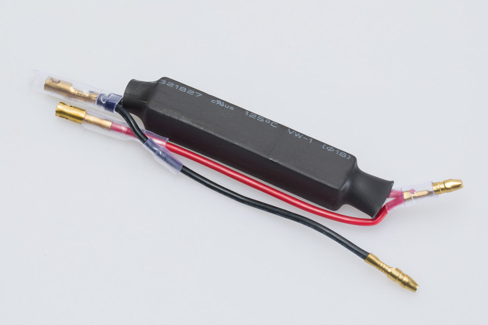SW-Motech Resistor set för LED-indikatorer - 2 st. För 10/21 watt. 15 Ohm. Unviersal.