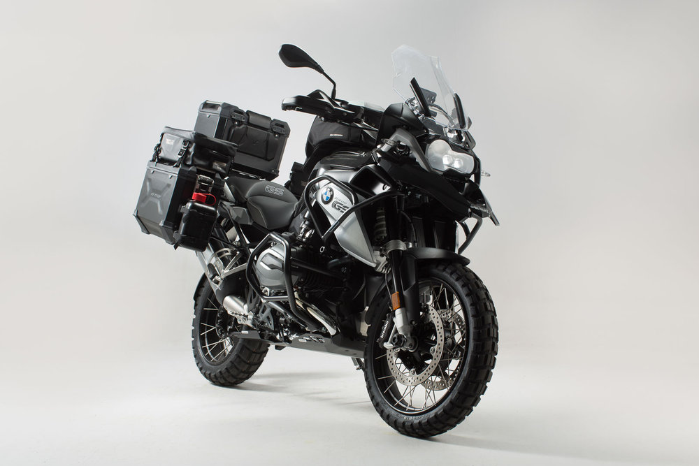 SW-Motech Adventure set Protection - Musta. BMW R1200GS LC (12-16).