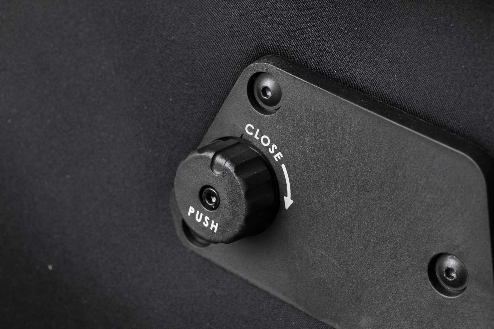 Side view of SW-Motech URBAN ABS side case system - 2x 16,5 l. BMW G 310 GS (17-).