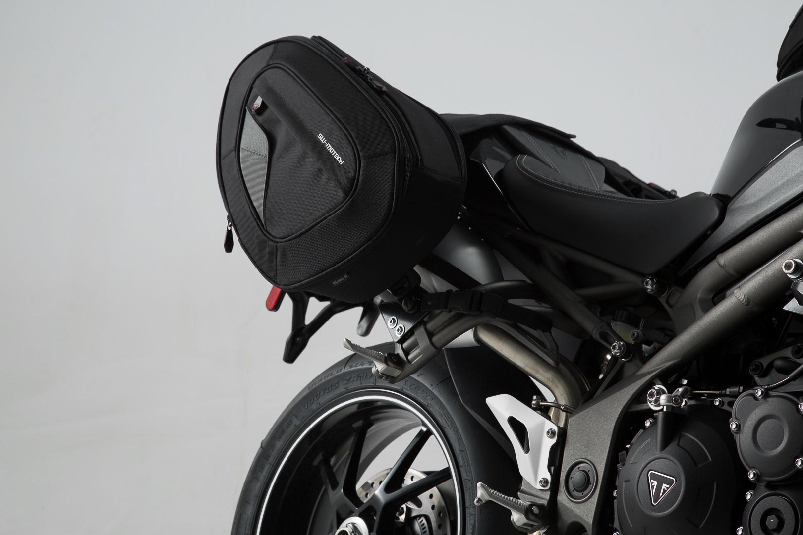 SW-Motech BLAZE H Satteltaschen-Set - Schwarz/Grau. Triumph Speed Triple S / R (15-17)., schwarz
