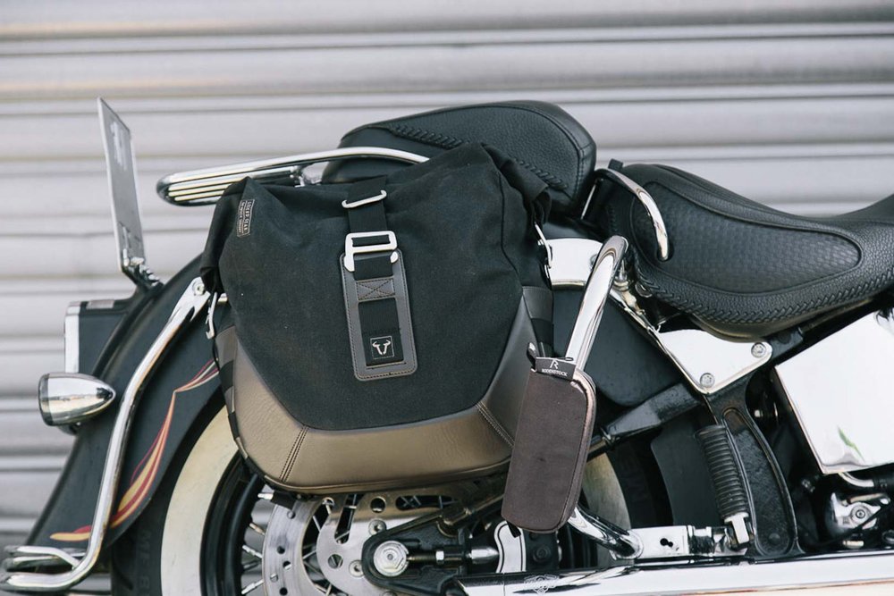Side bag harley davidson hotsell