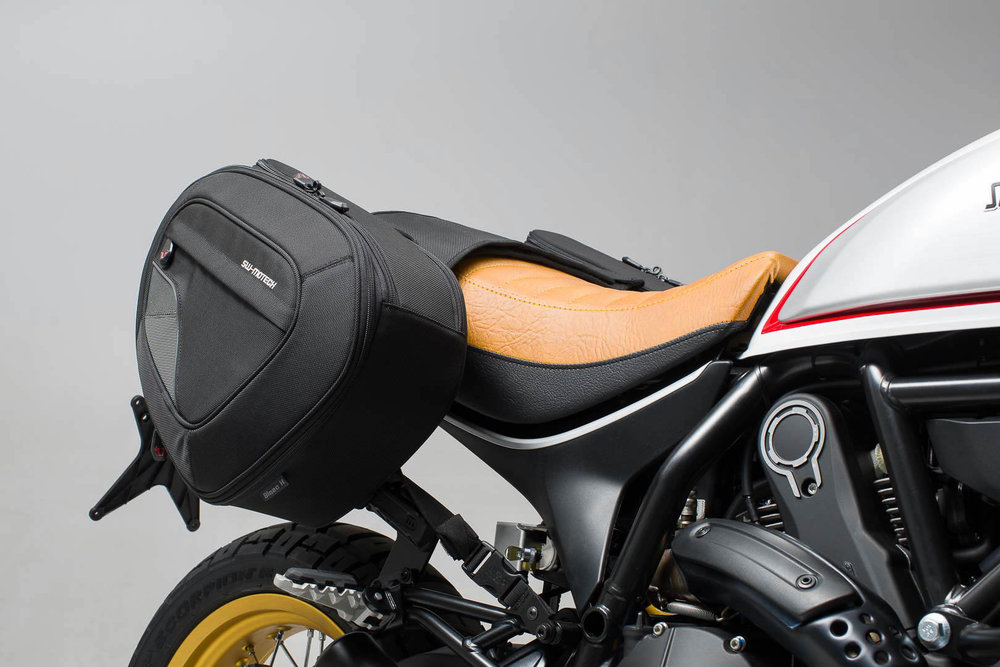 SW-Motech BLAZE H saddlebag sett - svart/ grå. Ducati Scrambler Desert Sled (16-).