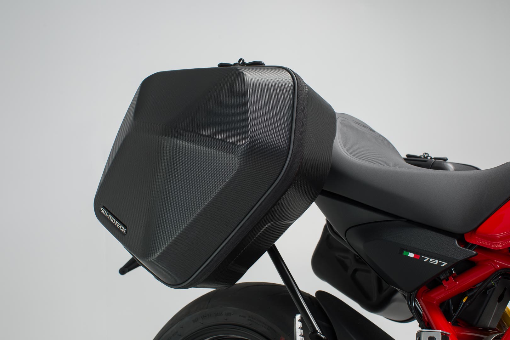 SW-Motech 2x 16,5 l. Ducati Monster 797 (16-). - 2x 16,5 l. Ducati Monster 797 (16-).