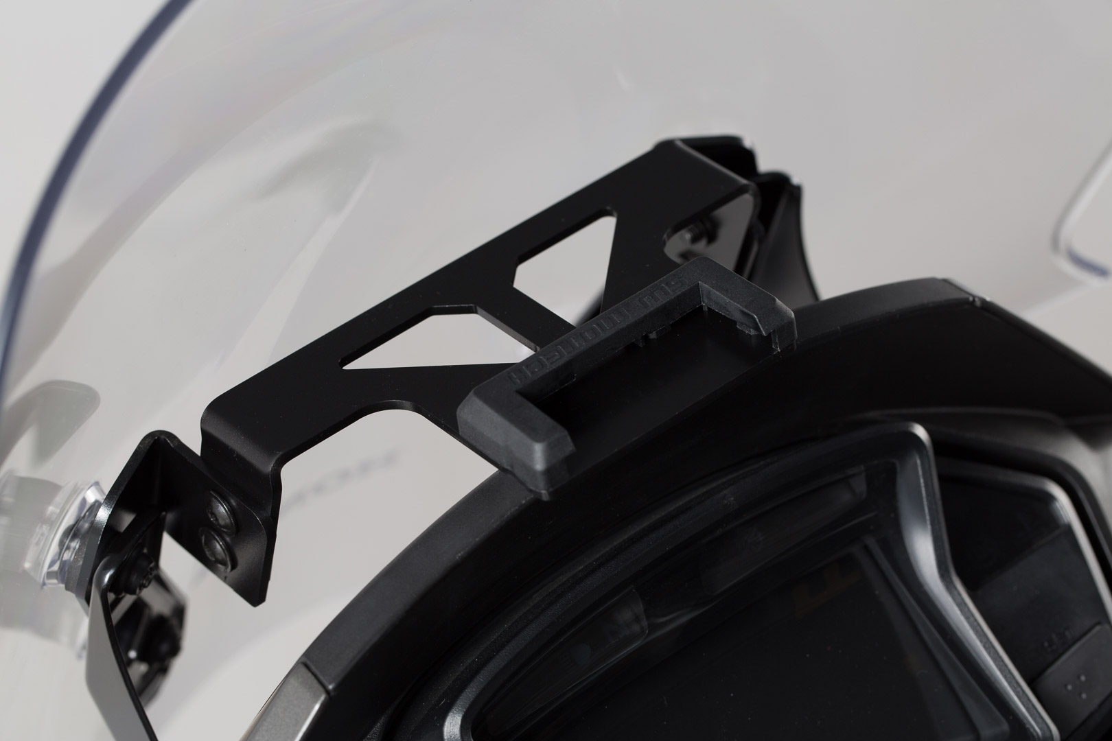SW-Motech Noir. Honda VFR800X Crossrunner (15-16). - Noir. Honda VFR800X Crossrunner (15-16).