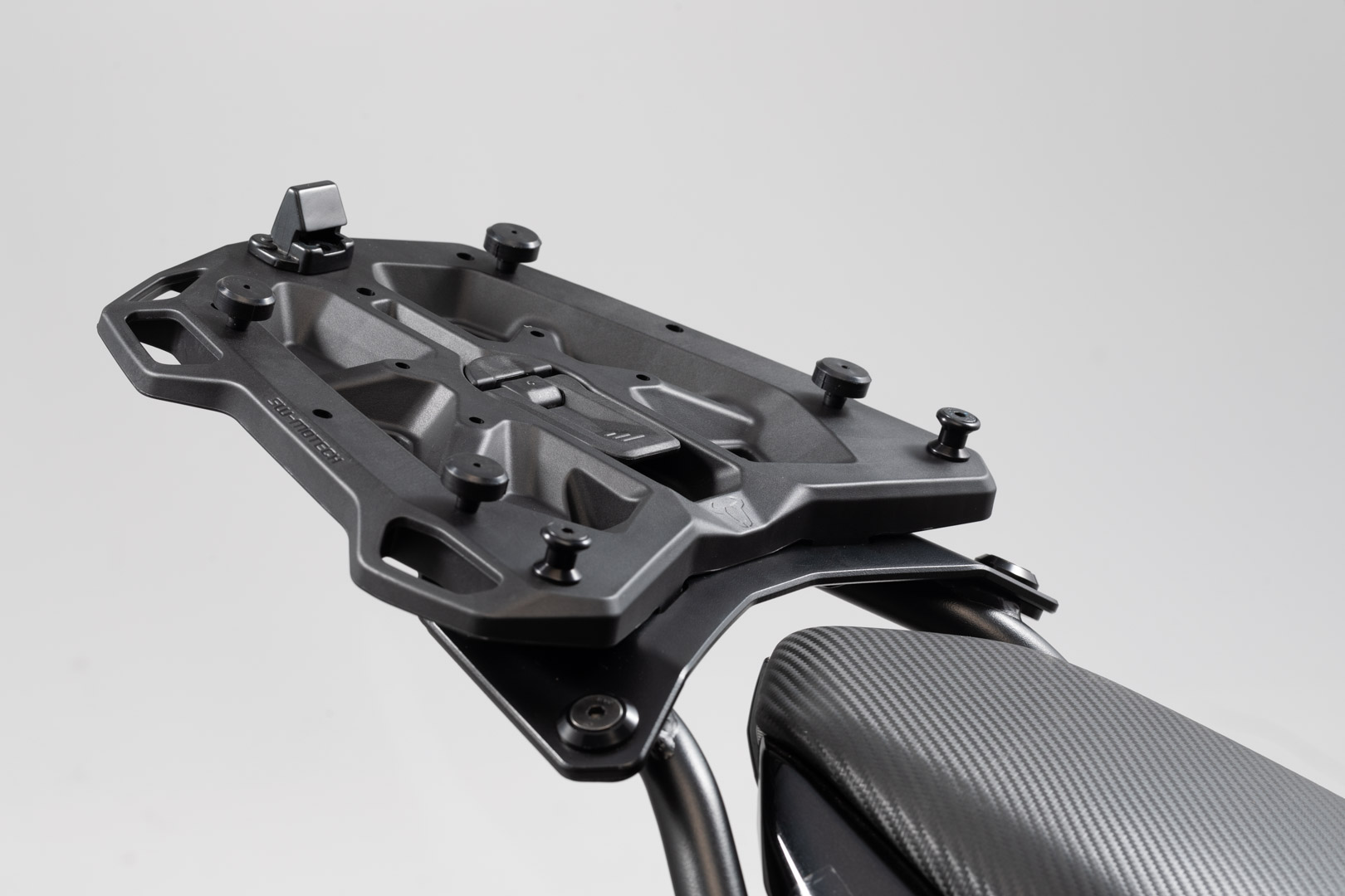 SW-Motech Adapter plate for STREET-RACK - For Givi/Kappa with Monokey. Black. SW-Motech Adapter plate for STREET-RACK - For Givi/Kappa with Monokey. Black.