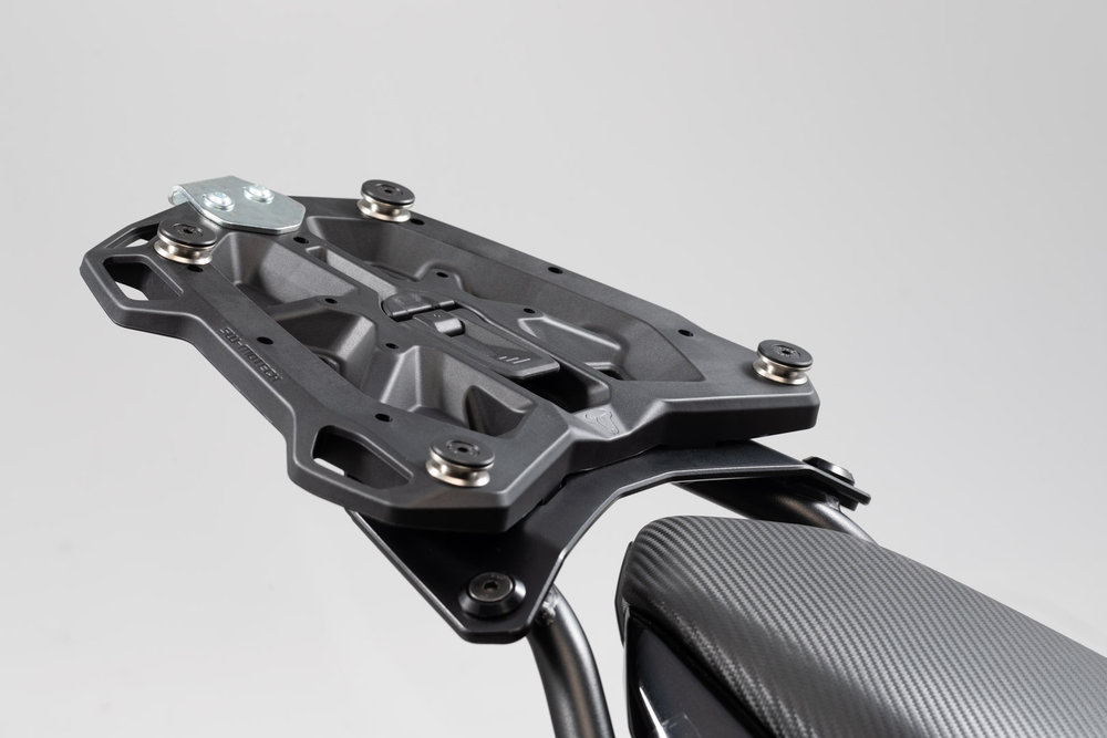 SW-Motech adapterplate for STREET-RACK - For TRAX topcase ADV/ION/EVO. Svart.