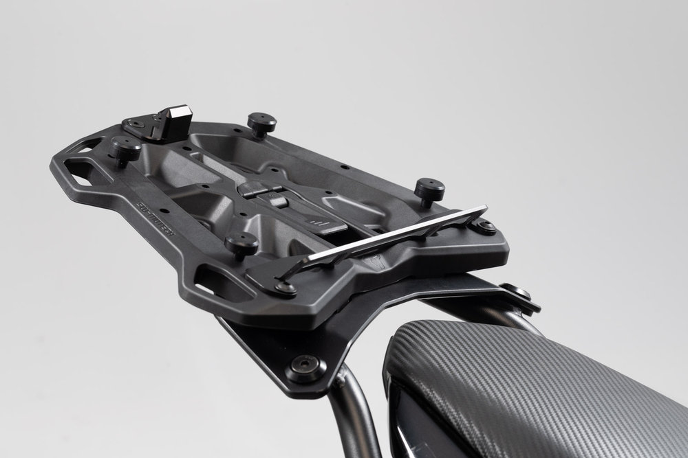 SW-Motech Adapterplatte für STREET-RACK Gepäckträger - Für Shad. Schwarz.