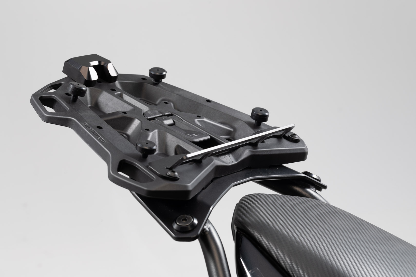 SW-Motech Adapterplatte für STREET-RACK Gepäckträger - Für Shad 2. Schwarz., schwarz