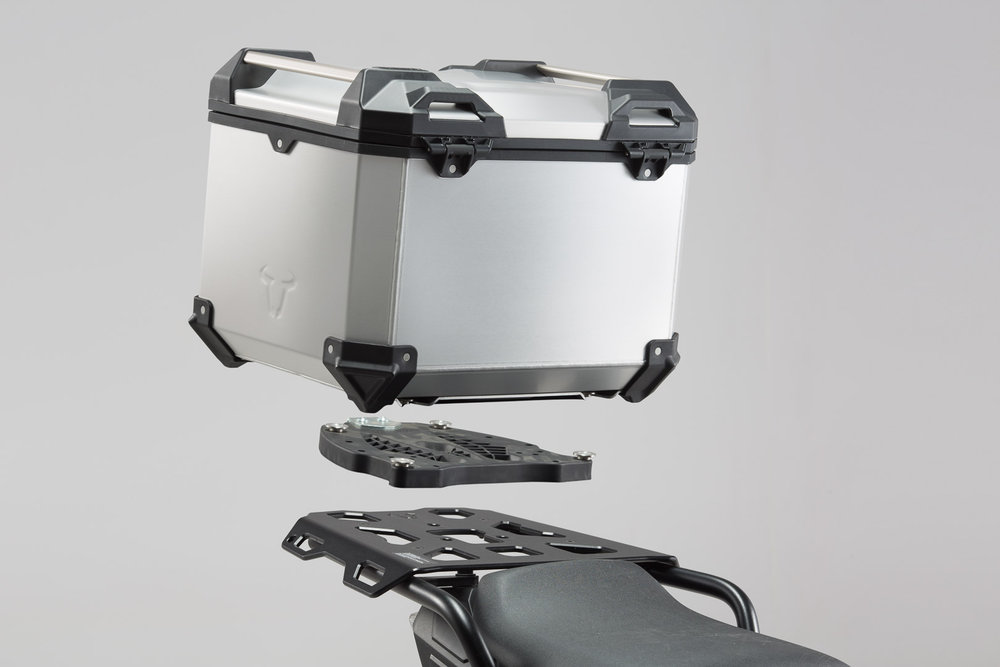 Sistema de maleta superior SW-Motech TRAX ADV - Plata. Honda NC700 S/X (11-14) NC750 S/X (14-15).
