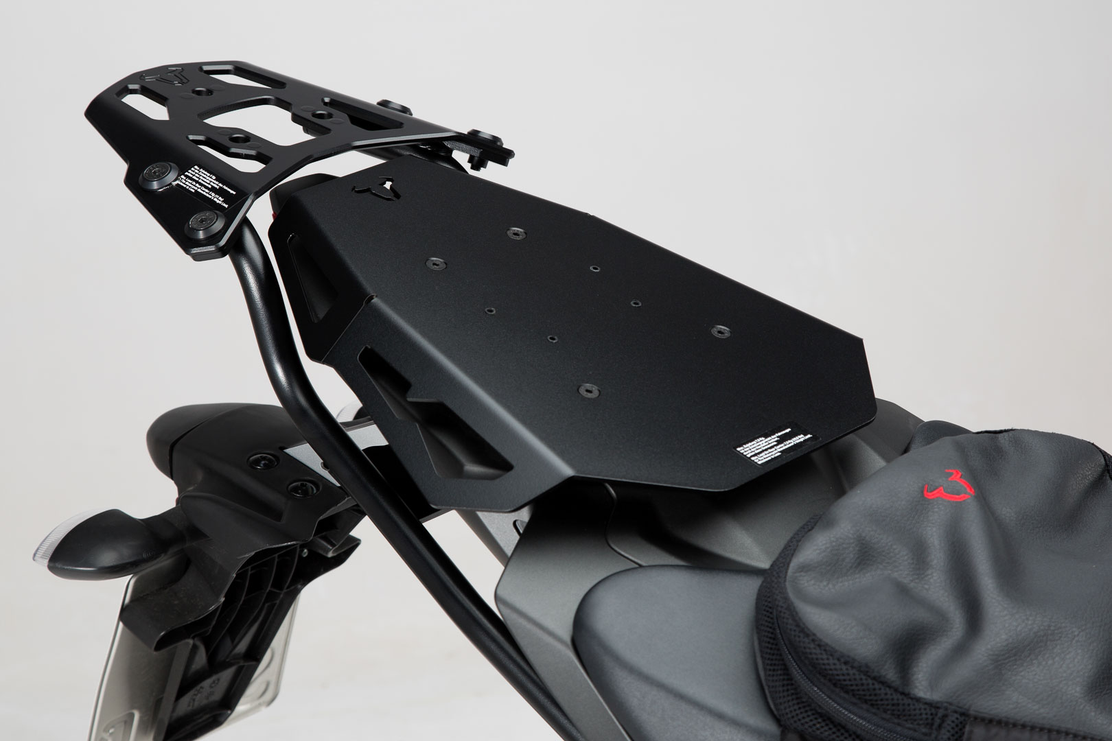 Image of SW-Motech SEAT-RACK - Nero. Yamaha MT-07 (14-) / Moto Cage (15-)., nero