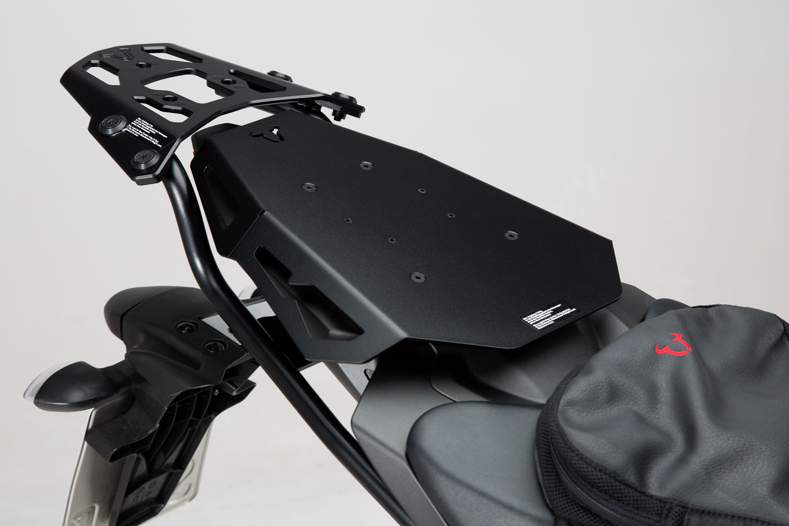SW-Motech SEAT-RACK Gepäckträger für Soziussitz - Schwarz. Yamaha MT-07 (14-) / Moto Cage (15-)., schwarz
