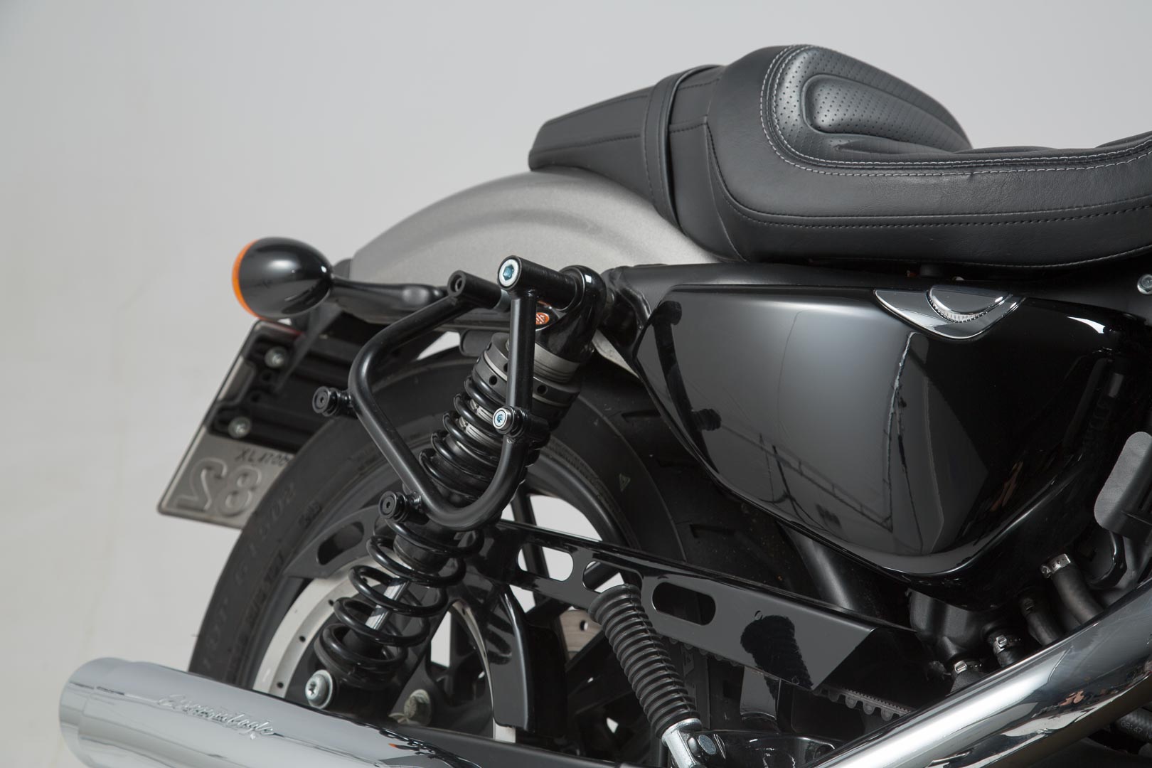 SW-Motech SLC Seitenträger rechts – Harley Sportster Modelle (04-).
