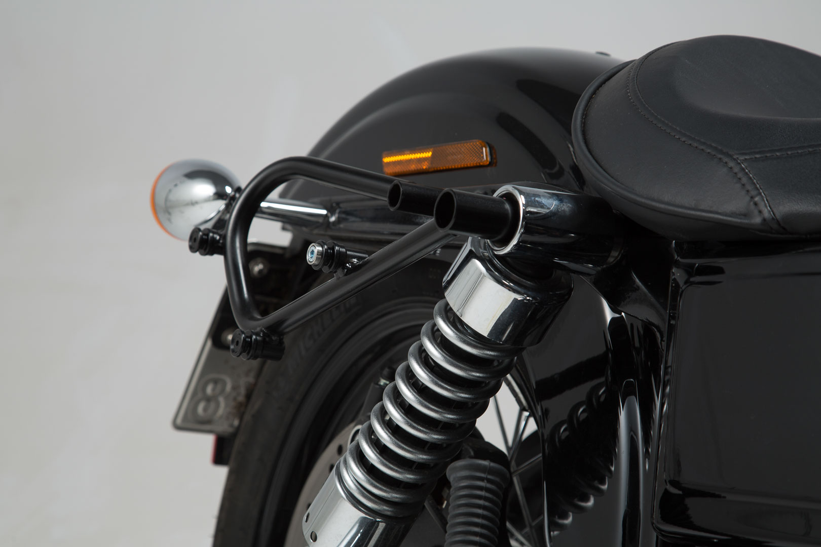 SW-Motech SLC Seitenträger rechts - Harley Dyna Modelle (09-17).