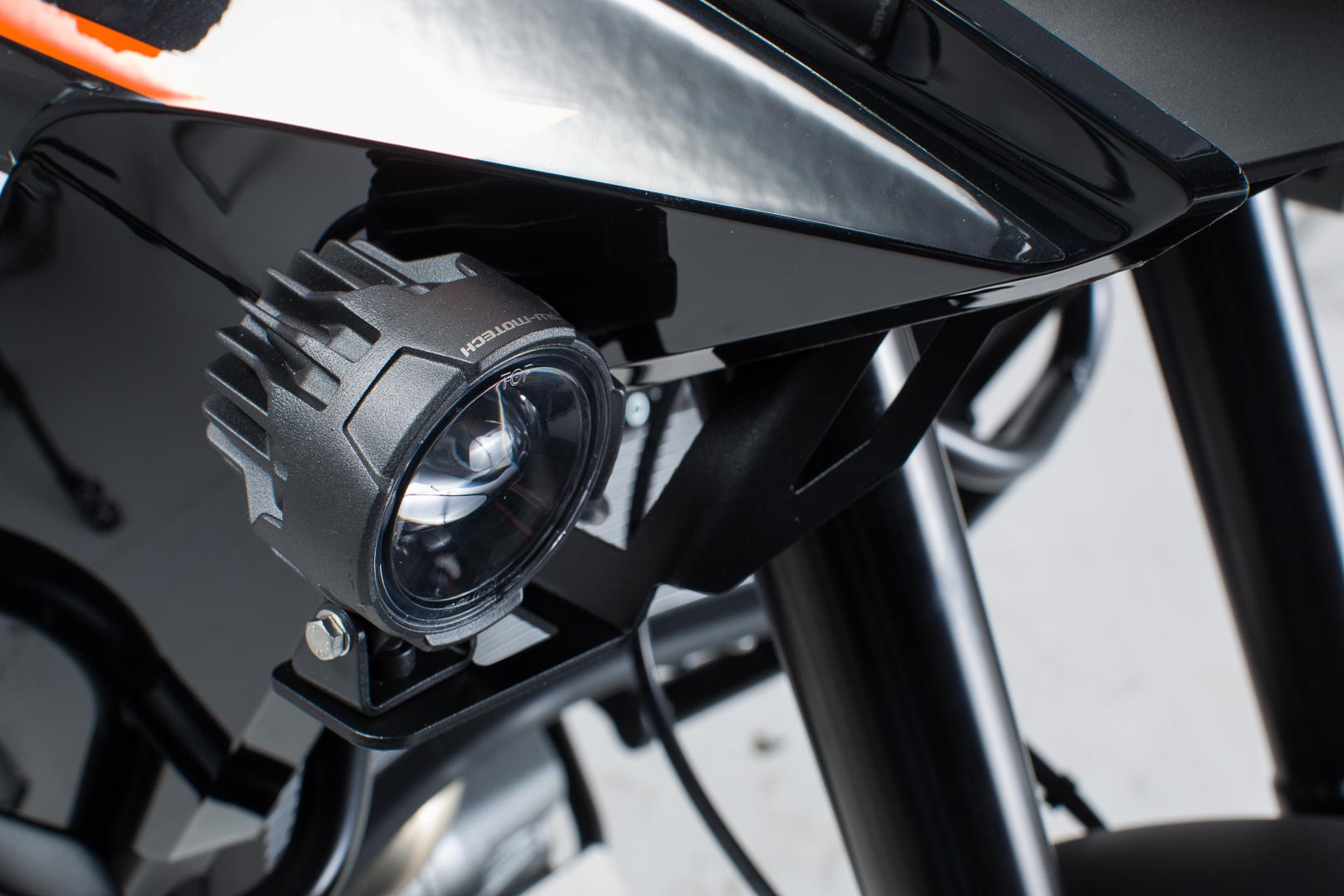 Image of Supporti SW-Motech Light - Nero. KTM 1050/1090 Adv., 1190 Adv./R., nero