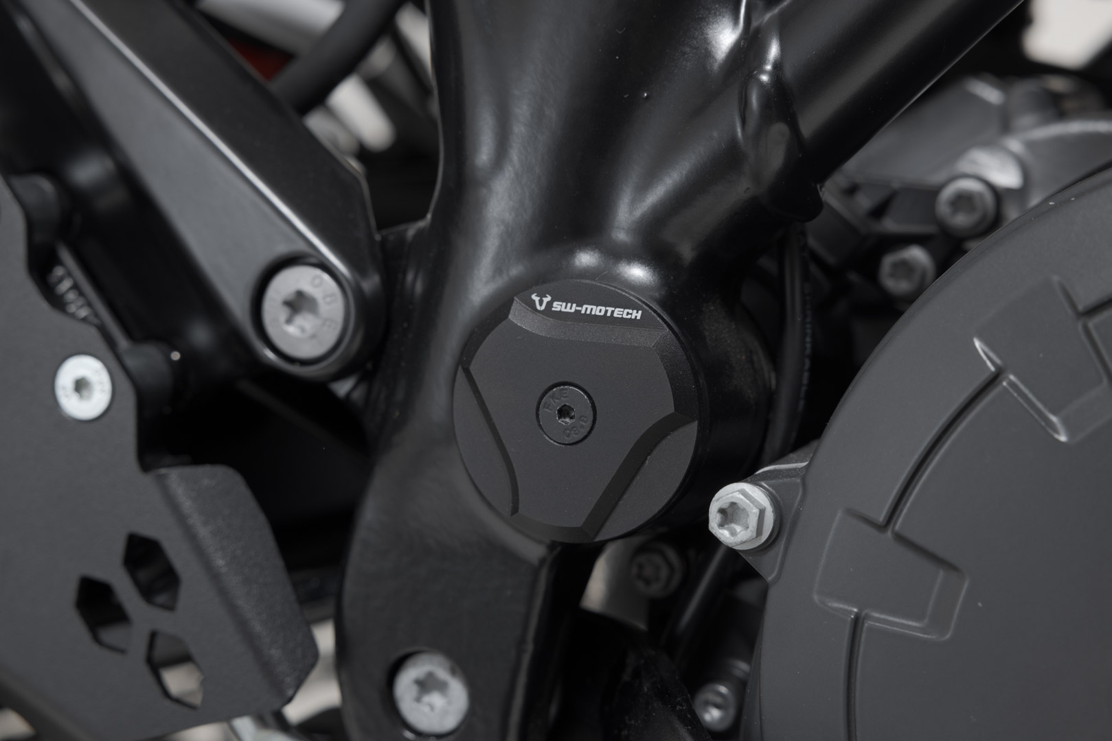 SW-Motech Frame cap set - Black. KTM 1050/1090/1190 Adv,1290 SAdv., black, Size One Size