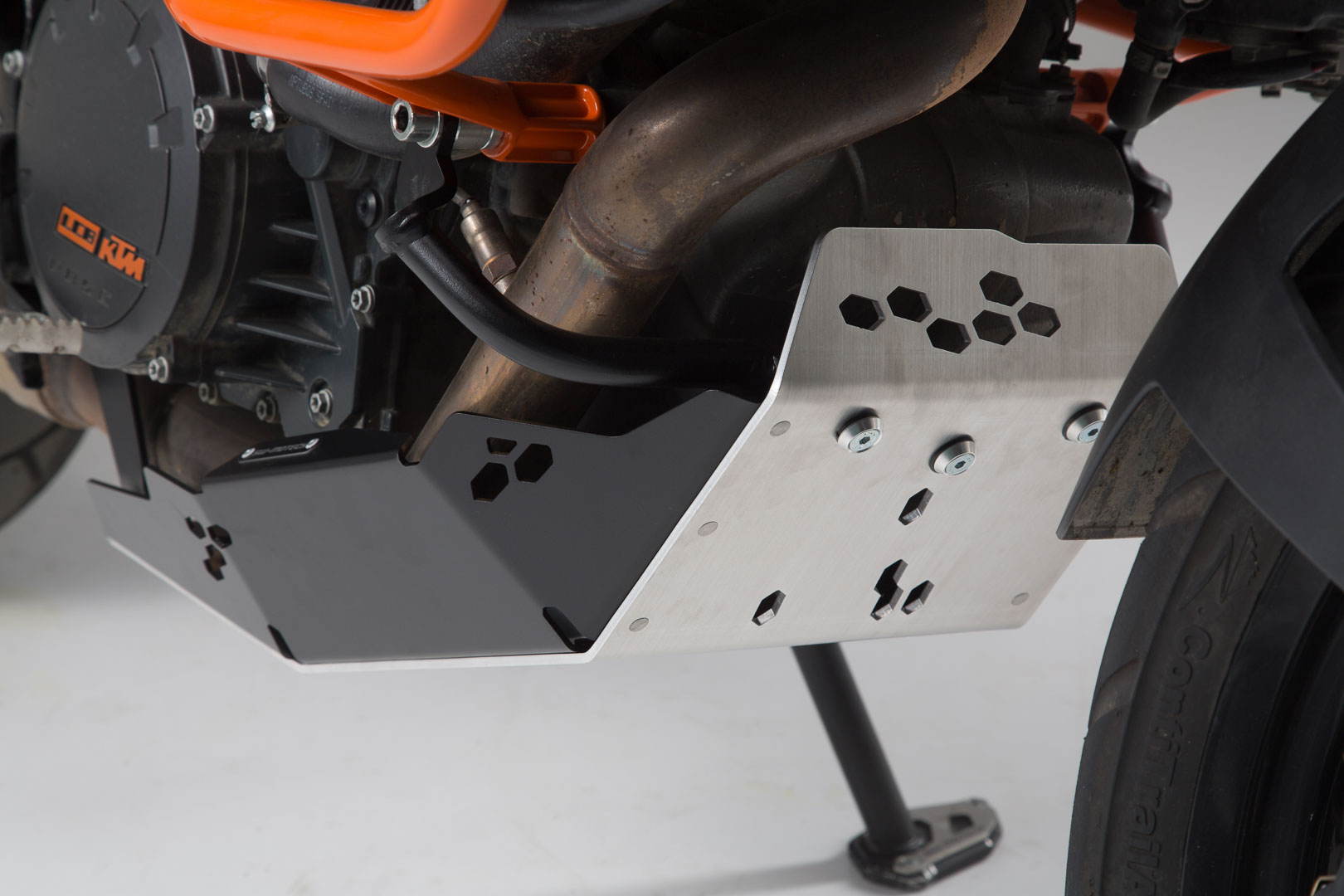 Image of Protezione motore SW-Motech - Nero/Argento. KTM 1090 Adv, 1190 Adv/R, 1290 SAdv., nero-argento