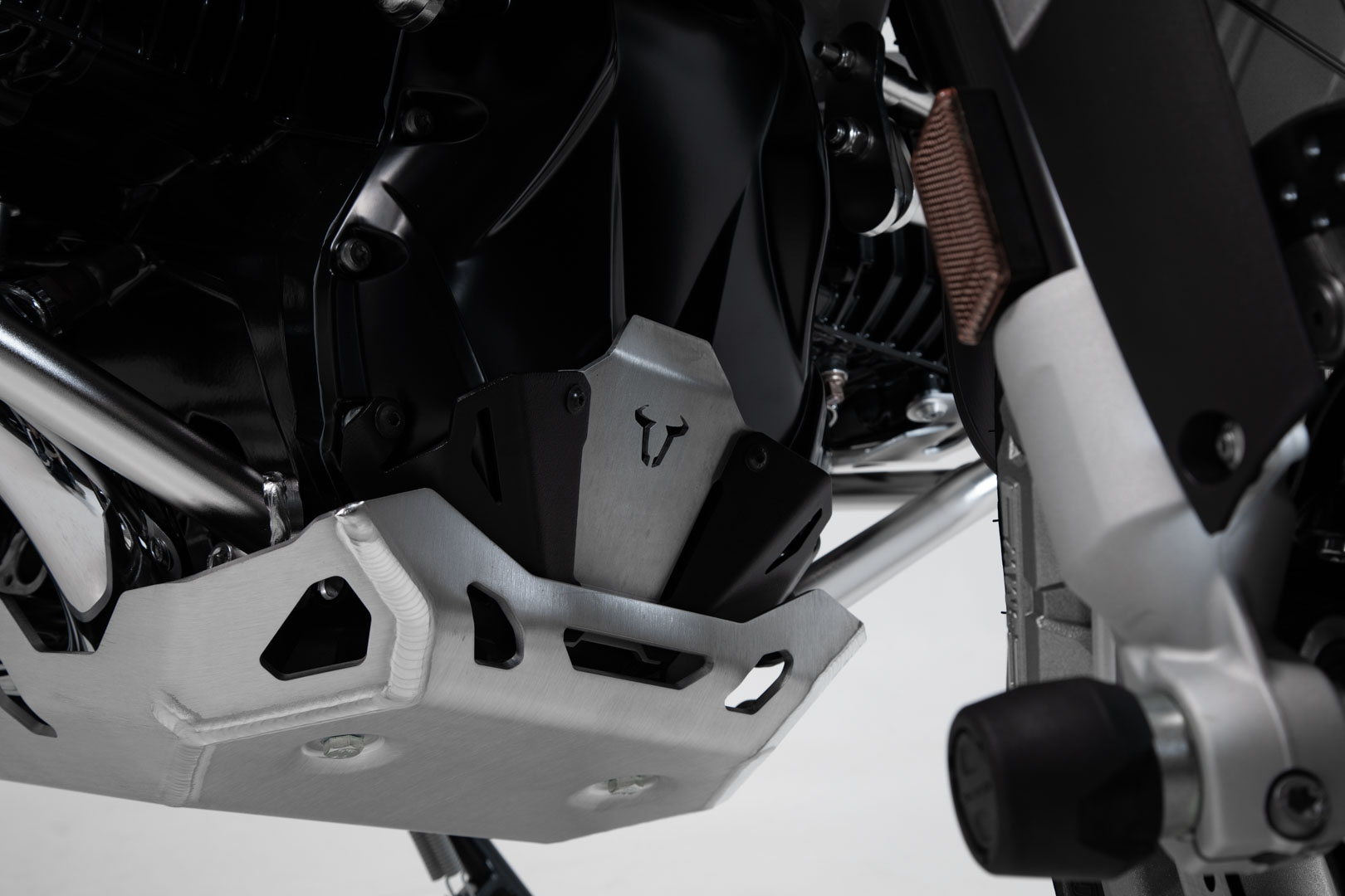 SW-Motech Extension for engine guard - Black/silver. BMW R1200 (13-), R1250 (18-)., black-silver, black-silver, Size One Size