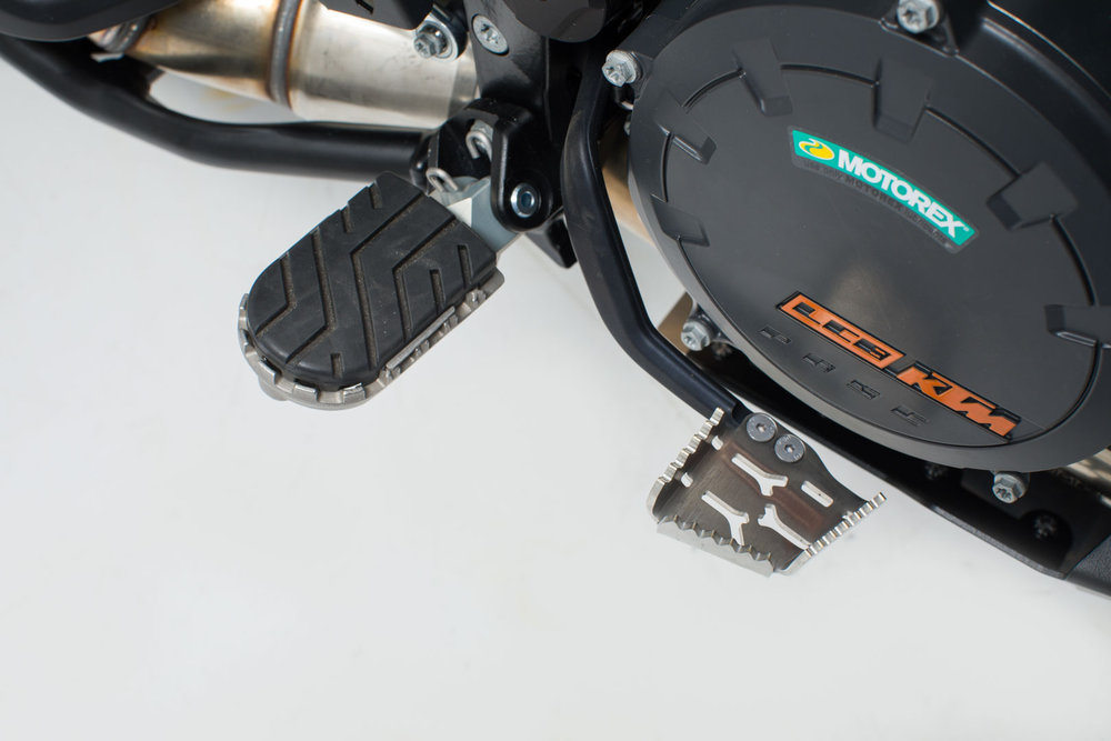 ブレーキペダル用SW-Motechエクスパンション-シルバー。KTMモデル。