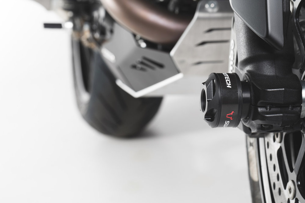 SW-Motech Slider set for front axle - Black. Ducati models. 프론트 액슬 블랙용 슬라이더 세트 - 두카티 모델