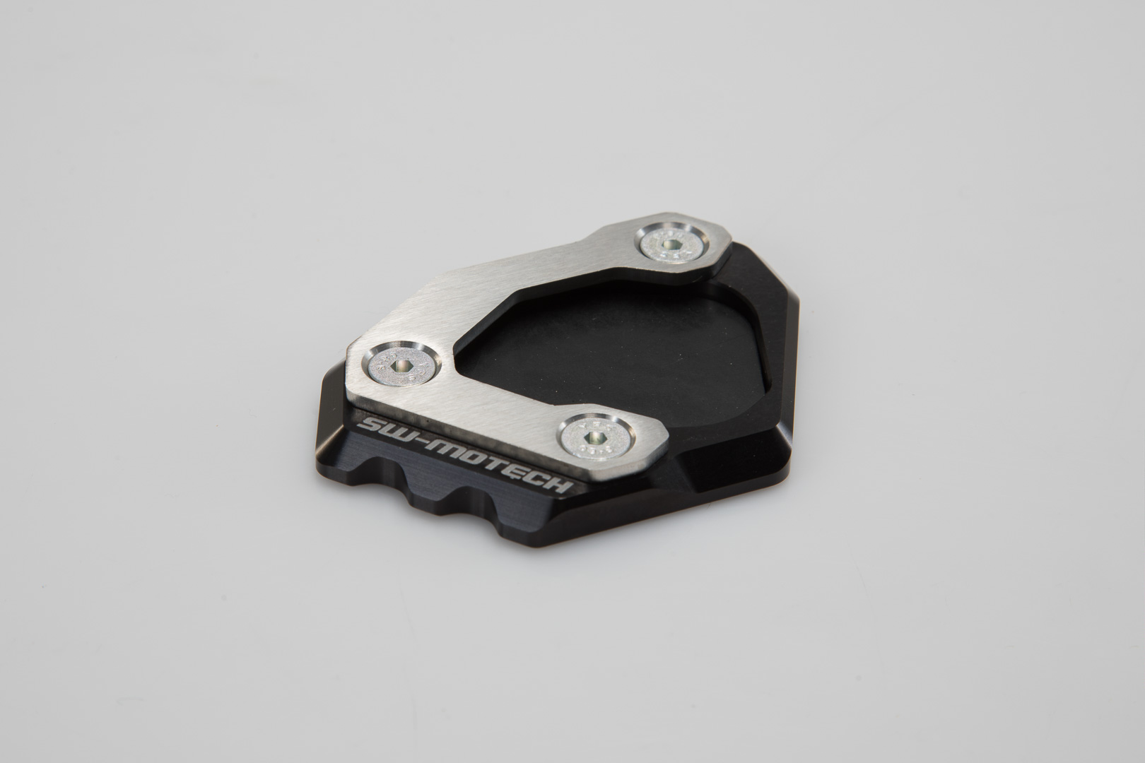 SW-Motech Seitenständerfuß-Verbreiterung - Schwarz/Silbern. BMW G 310 GS (17-)., silber