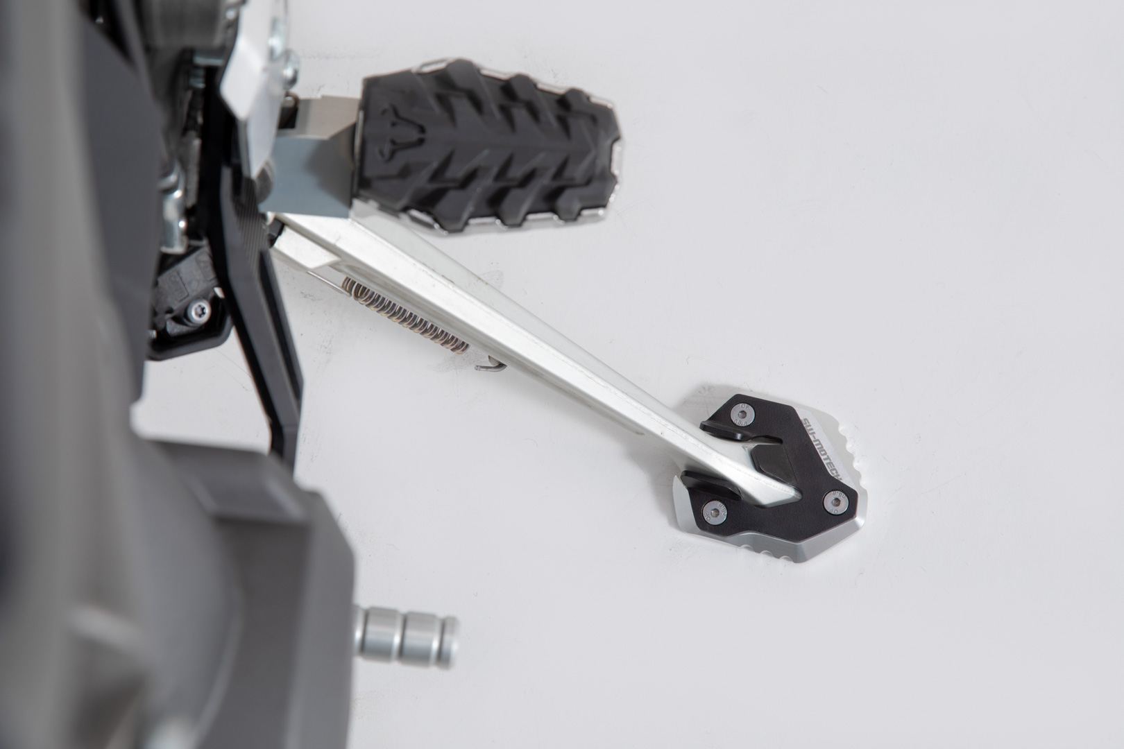 SW-Motech Seitenständerfuß-Verbreiterung - Schwarz/Silbern. Triumph Tiger 800 XC / XR (17-)., silber