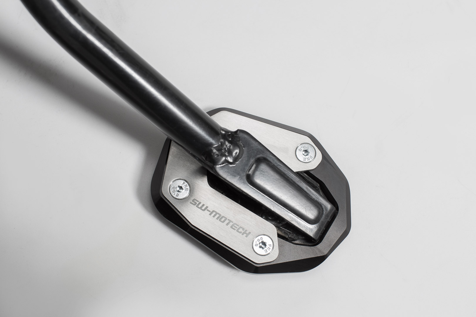 SW-Motech Seitenständerfuß-Verbreiterung - Schwarz/Silbern. Ducati Scrambler (14-)., silber