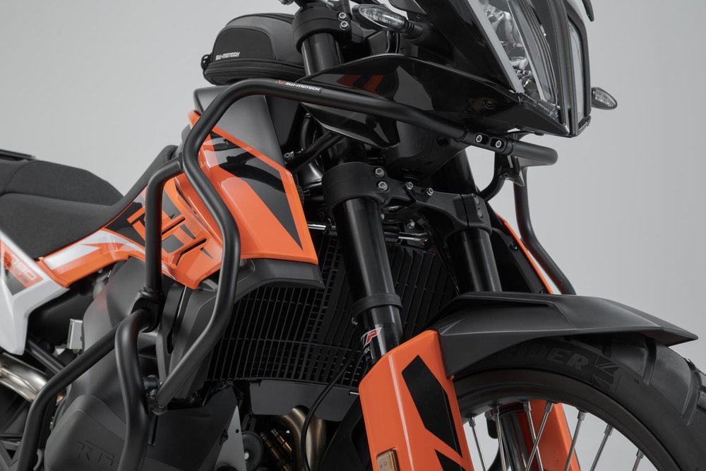 SW-모텍 상단 크래시 바 - 블랙. KTM 790 Adv/R(19-21), 890 Adv/R(20-22).