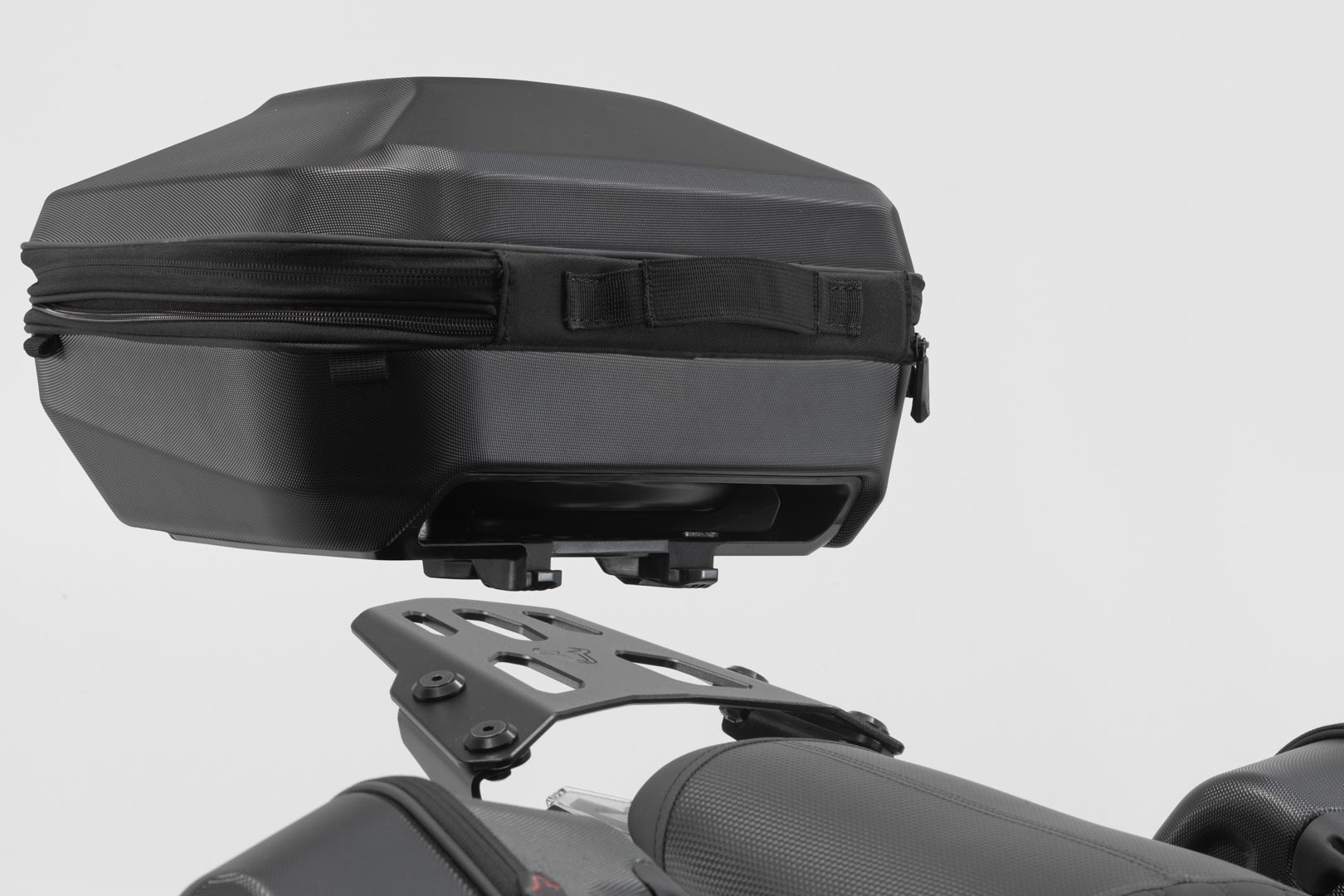 SW-Motech Noir. Suzuki V-Strom 250 (18-21).
