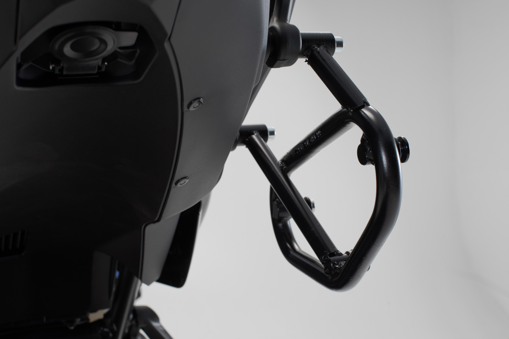 Боковой держатель SW-Motech SLC слева - Yamaha NIKEN (18-).
