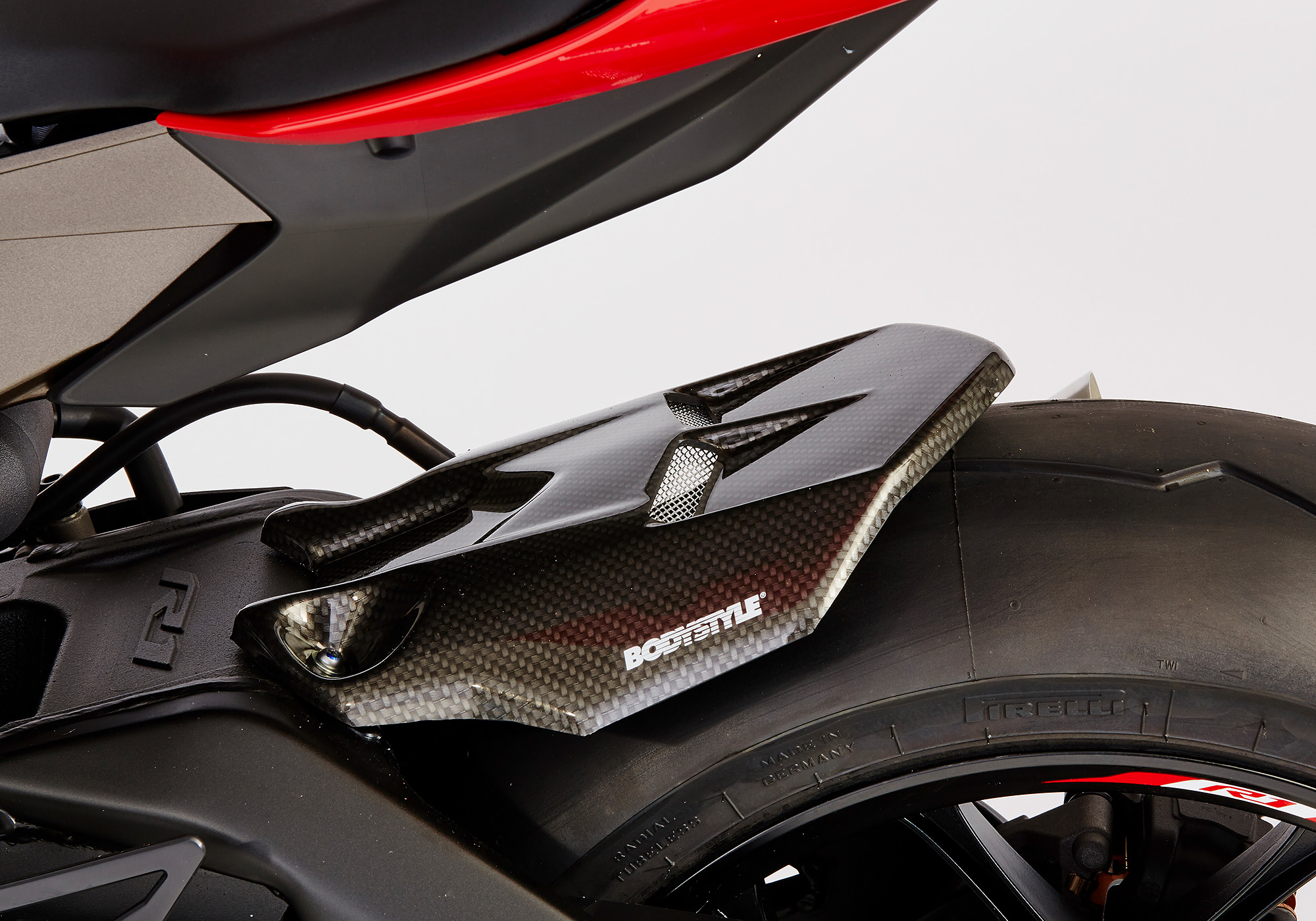 BODYSTYLE rear hugger ABS plastics carbon look, carbon