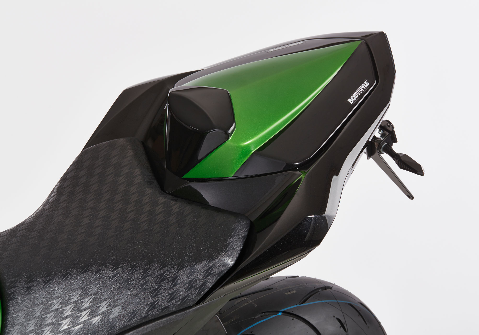BODYSTYLE seat cover ABS plastics green/black, black-green, black-green