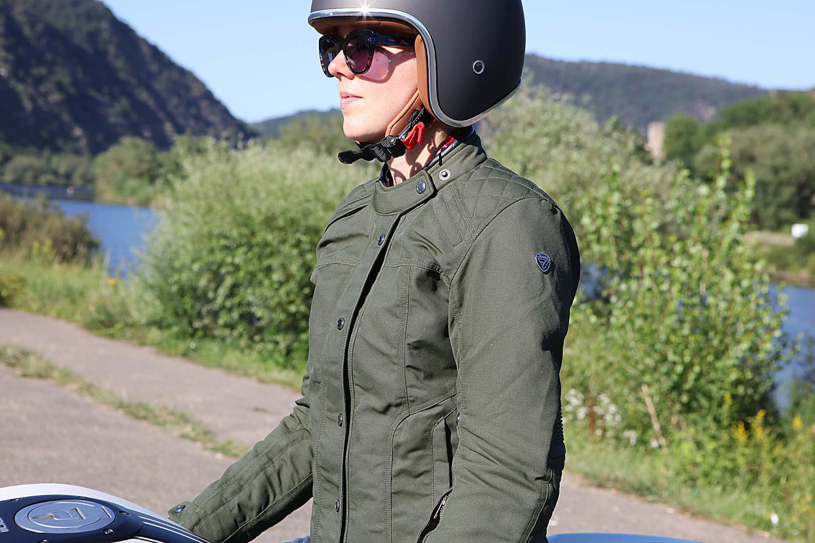 Side view of Modeka Thiago Ladies Motorcycle Textile Jacket, green, Size 46 for Women