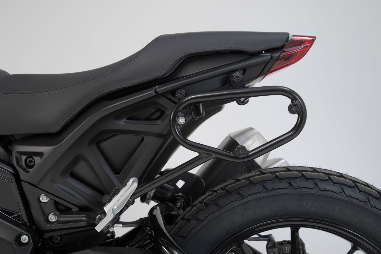 Photos - Motorcycle Luggage SW-Motech URBAN ABS side case system - 1x 16,5 l. Indian FTR 1200  / Rally (19-).(18)
