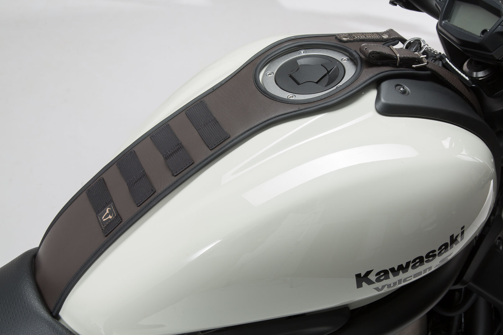 Image of SW-Motech Legend Gear serbatoio set - Kawasaki Vulcan S (16-). Con borsa per smartphone LA3.
