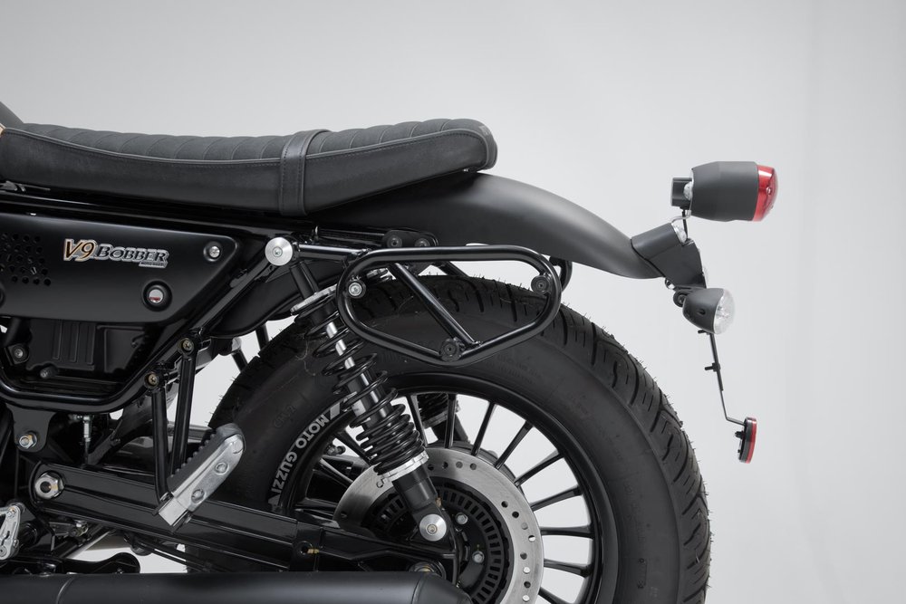 SW-Motech Moto Guzzi V9 Roamer/Bobber (15-). - Moto Guzzi V9 Roamer/Bobber (15-).