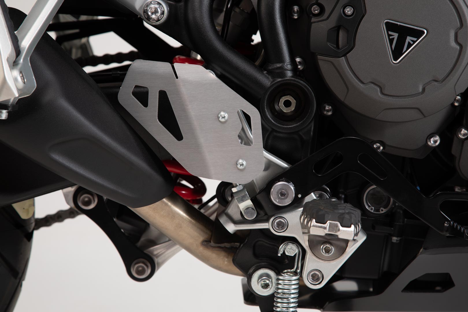 SW-Motech Fersenschutz rechts - Silbern. Triumph Tiger 900/GT/Rally/Pro (19-)., silber